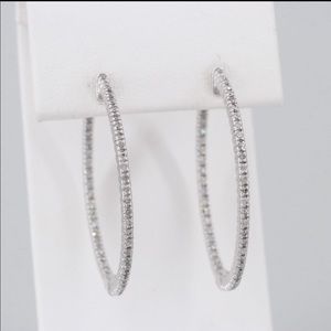 14K White Gold 1.00 CTW diamond inside out hoop